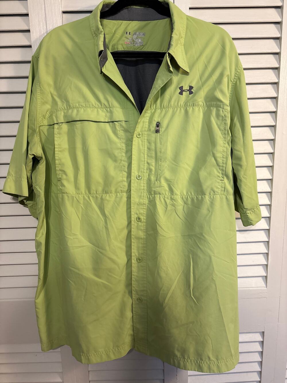 Under Armour Loose Heat Gear Size 2XL Green Fishing Short Sleeve Shirt